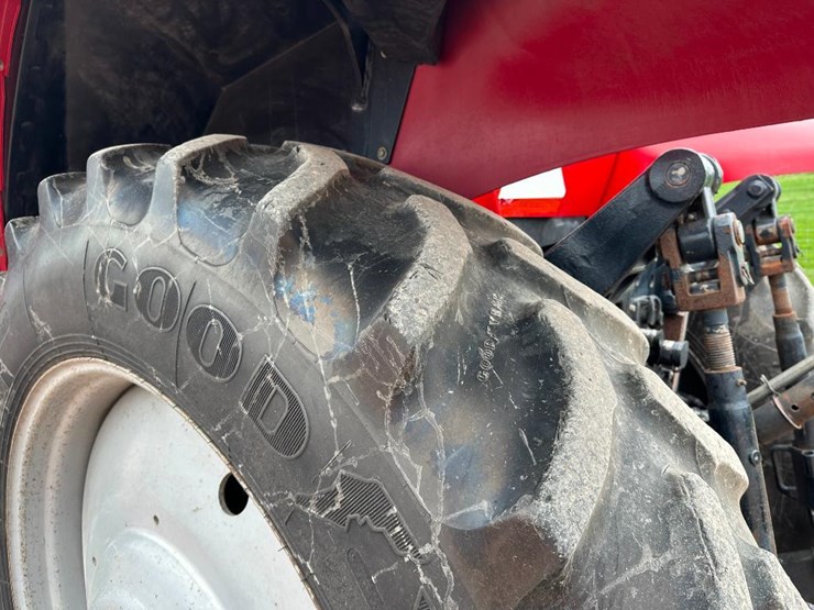 2017-case-ih-magnum-250-image-24