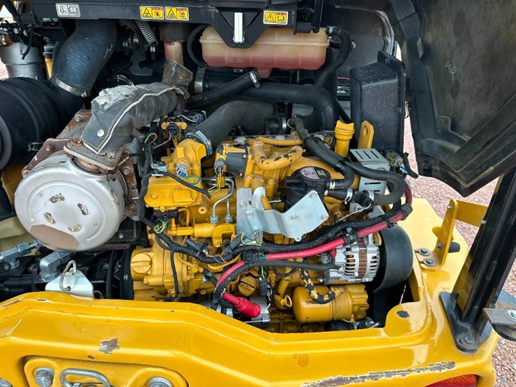 2019-caterpillar-906m-image-25