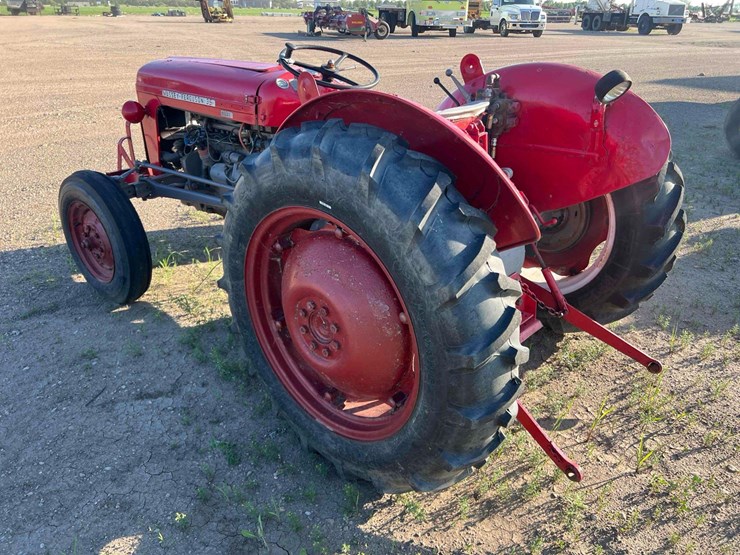 massey-ferguson-35-image-7