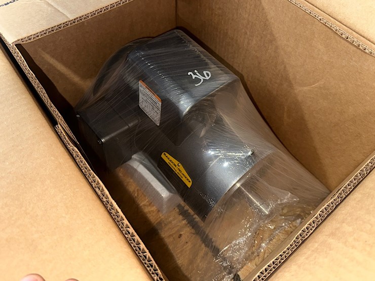 baldor-reliance-1.5hp-electric-motor-image-1