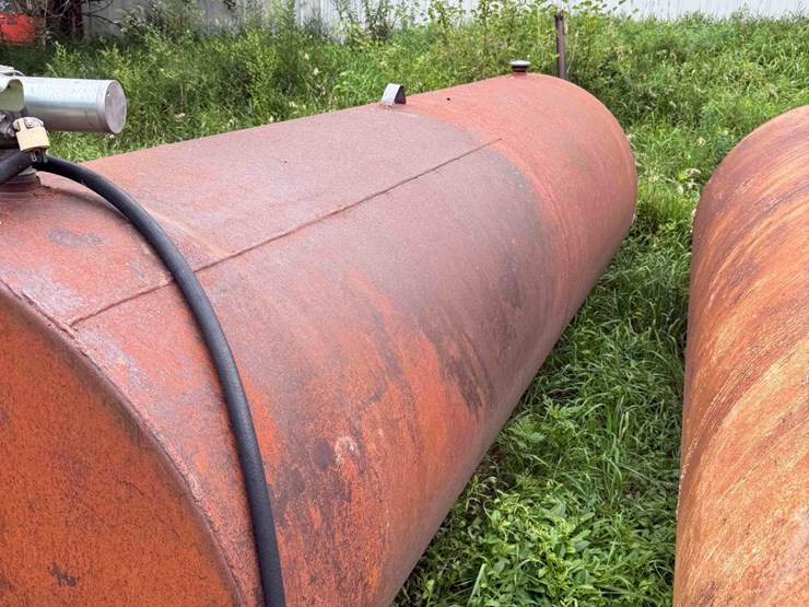 1000-gallon-fuel-barrel-image-5