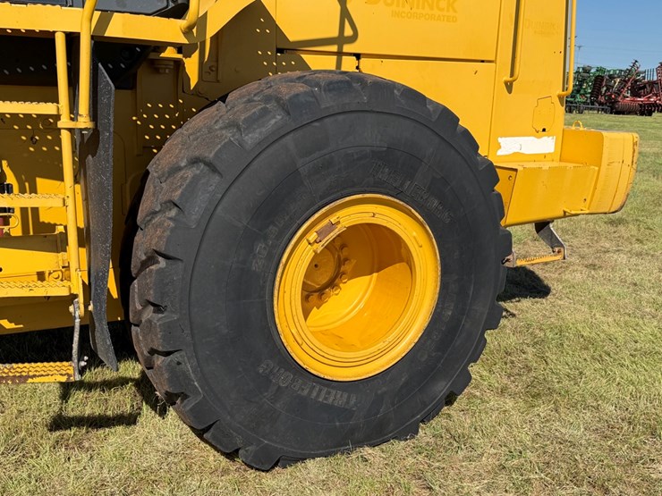 deere-824j-image-5