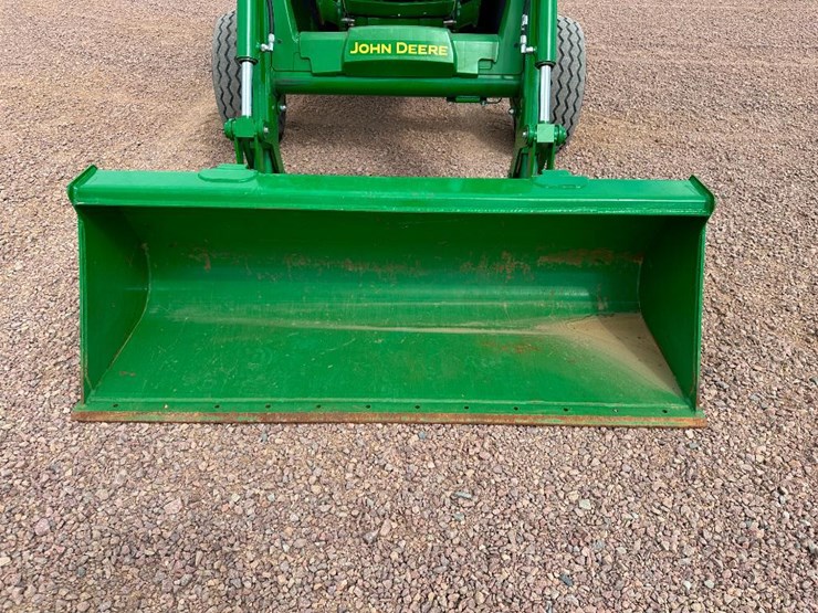 2020-john-deere-5075e-image-33
