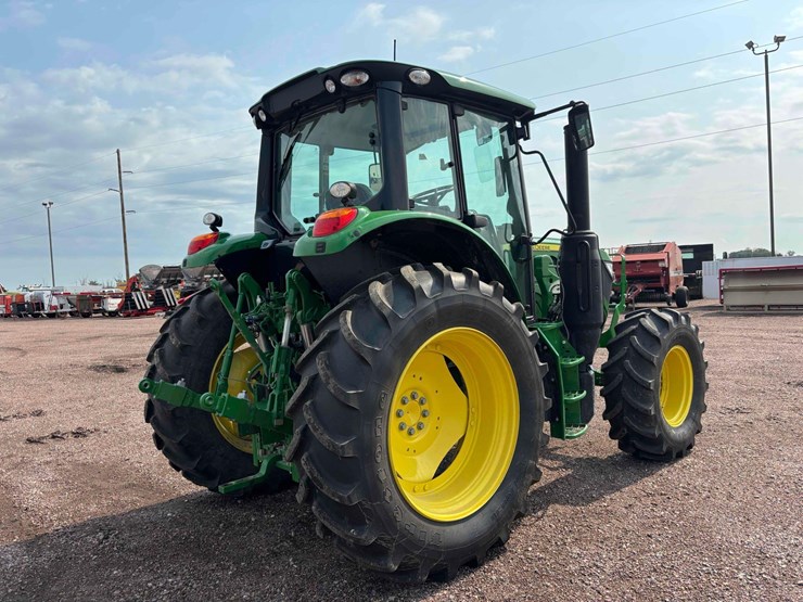 2023-john-deere-6130m-image-3