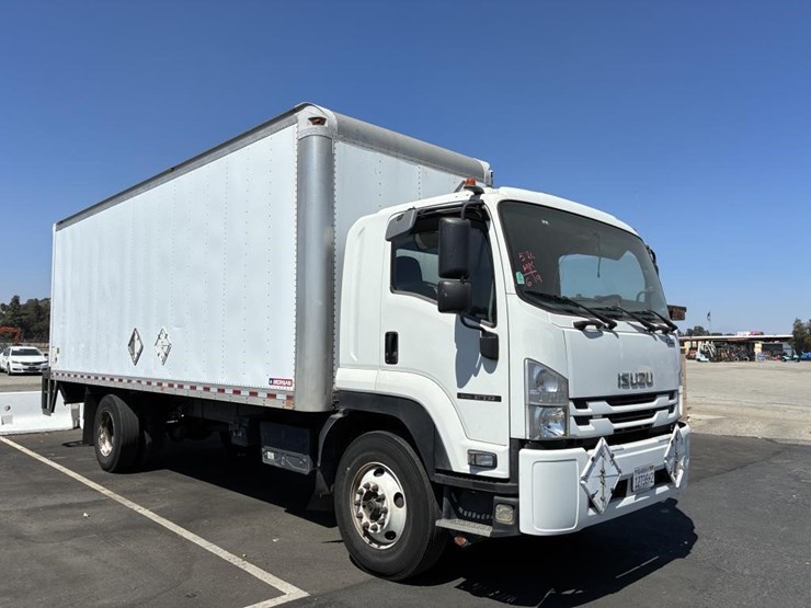 2018-isuzu-ftr-image-2