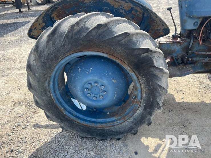 ford-600-image-26
