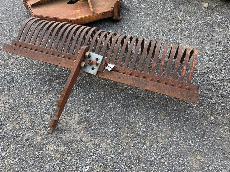 1pt-fast-hitch-stone-rake-image-1