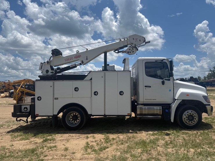 2018-hino-258-image-5