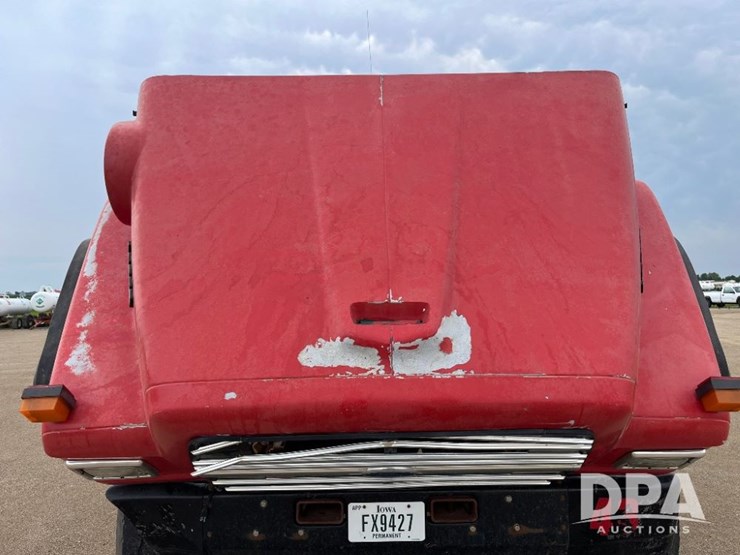 1995-ford-l9000-image-93