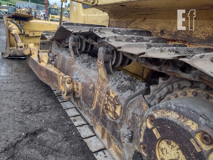 2005-komatsu-d65ex-15-image-19