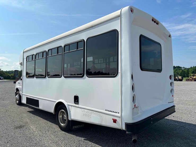 2017-ford-e450-image-19