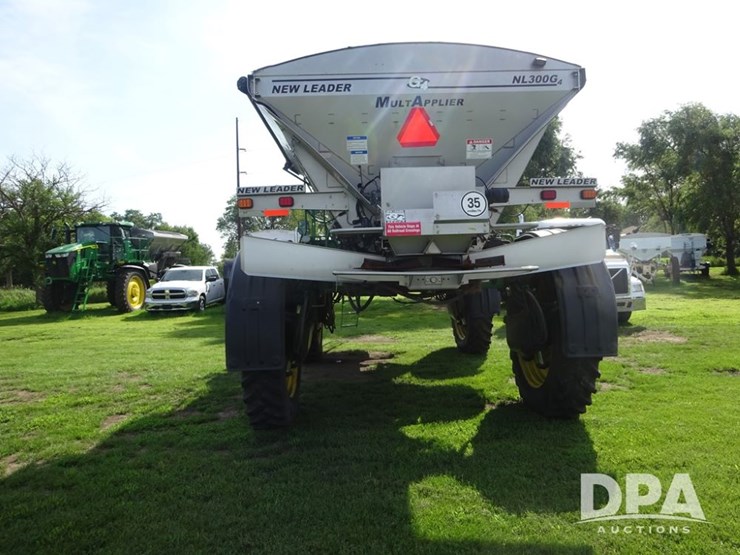 2016-john-deere-r4045-image-25