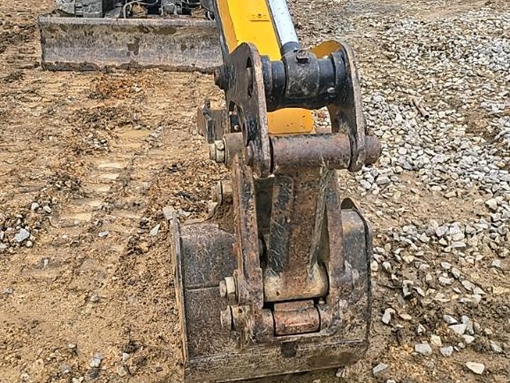 jcb-67c-1-image-12