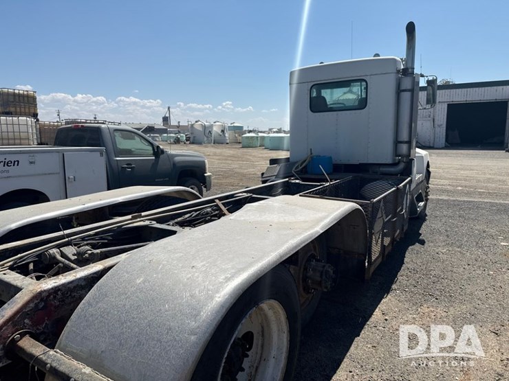 1988-kenworth-t600-image-4