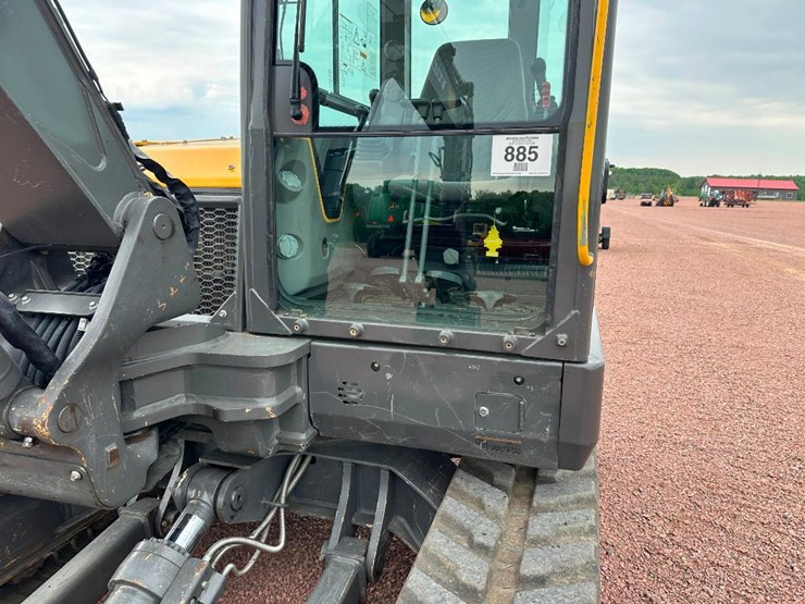 2020-volvo-ecr88d-image-26