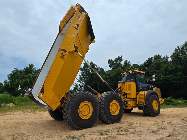 2018-deere-460e-image-32