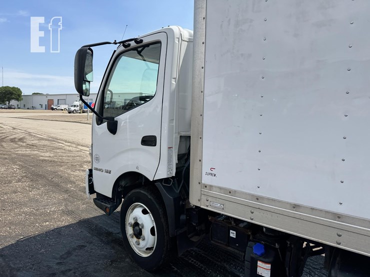 2018-hino-195-image-22