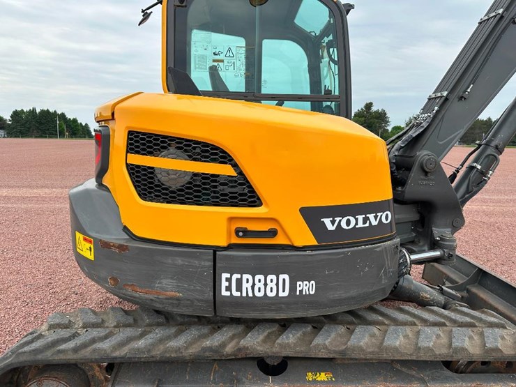 2020-volvo-ecr88d-image-19