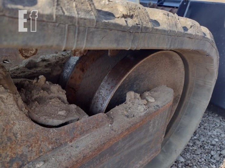 2020-bobcat-t650-image-35