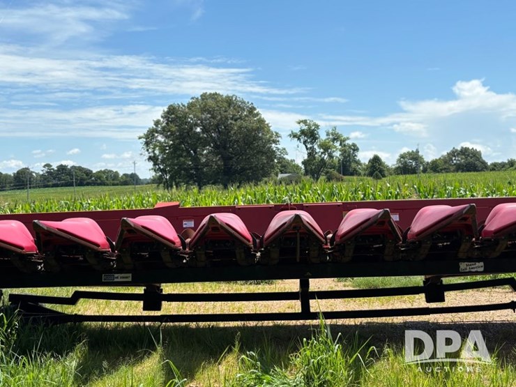 2010-case-ih-3412-image-7