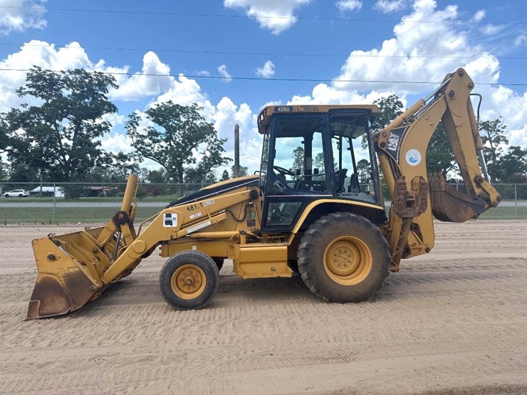 2003-caterpillar-420d-image-1