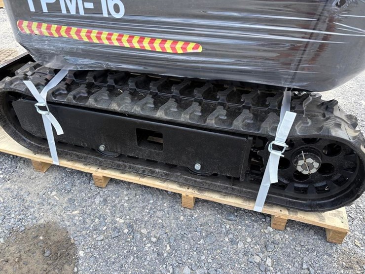 tpm-16-mini-excavator-image-6