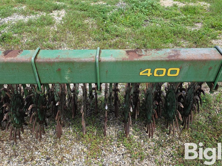 john-deere-400-image-19