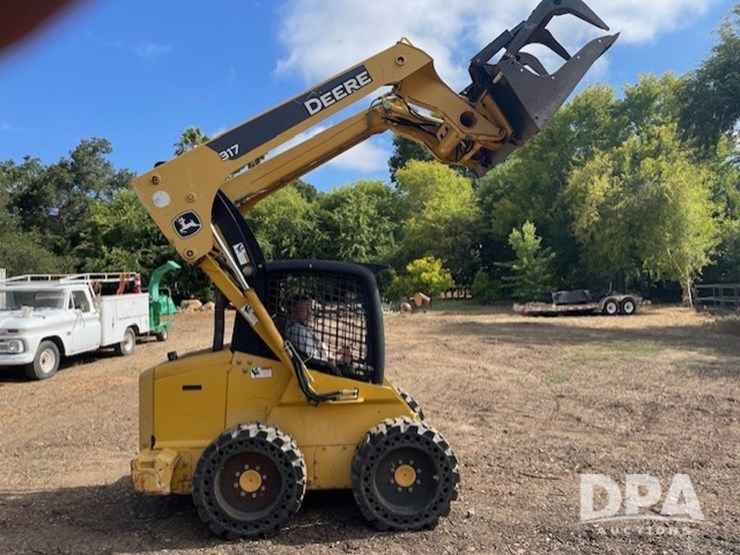2005-john-deere-317-image-22