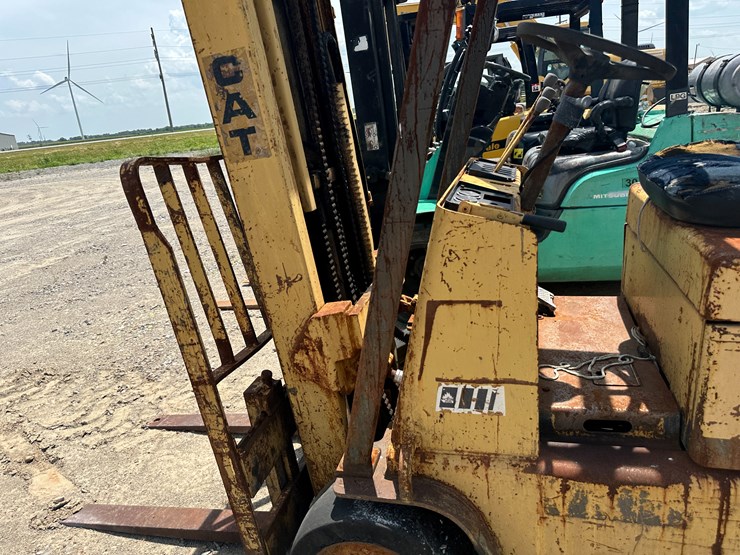caterpillar-t50c-image-21
