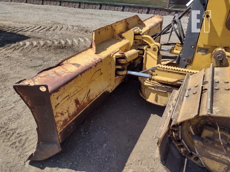 2004-deere-650h-image-17