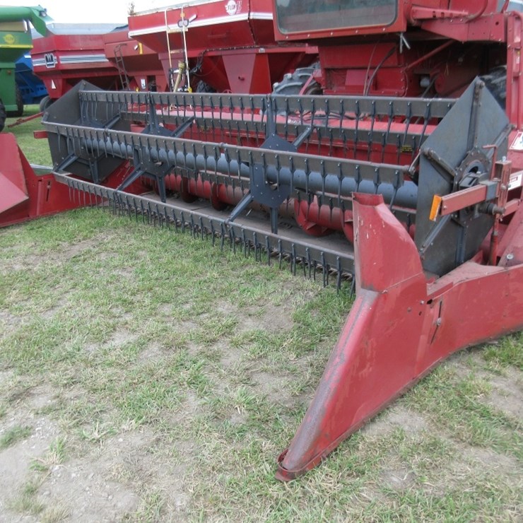 INTERNATIONAL 820