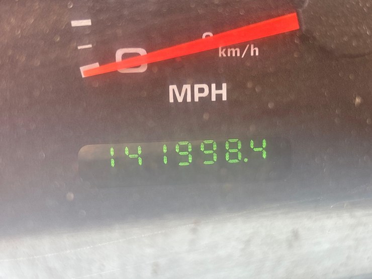 2002-ford-f550-image-33