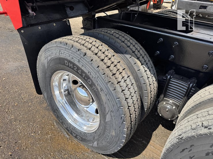 2004-mack-granite-cv713-image-27