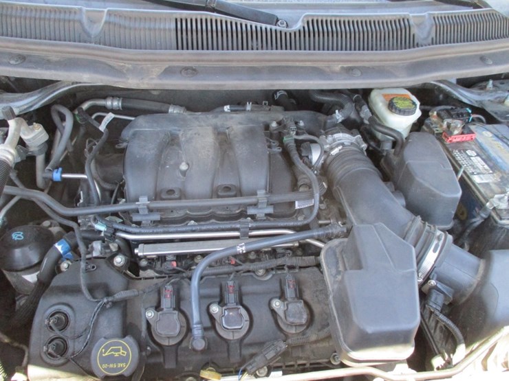 2015-ford-explorer-image-5