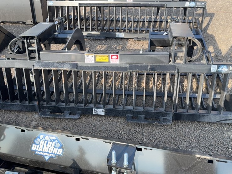 #2075-•-blue-diamond-84"-skid-steer-2-cylinder-skeleton-image-3