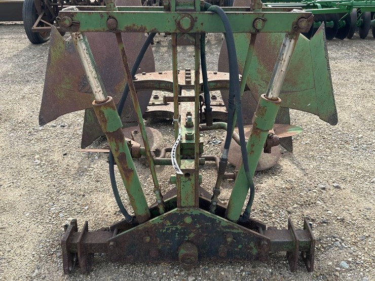 john-deere-2-image-2