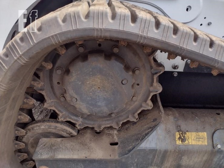 2023-bobcat-t770-image-30