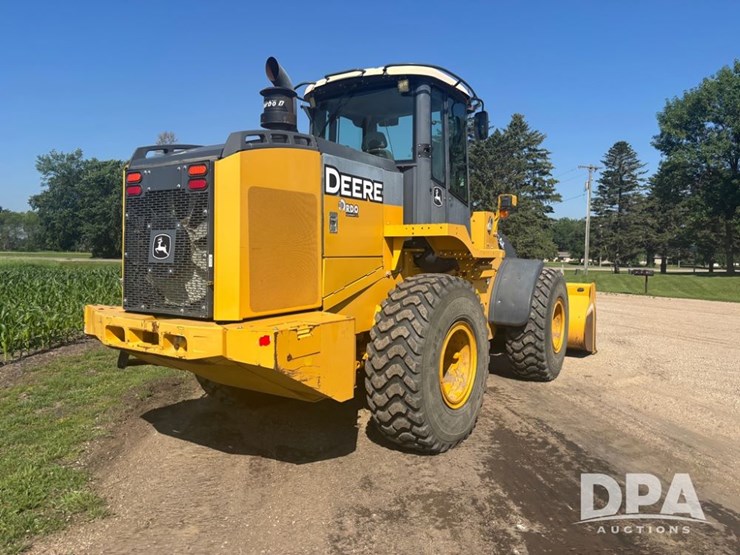 2015-deere-624k-image-7