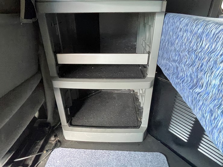 2018-kenworth-t680-image-72