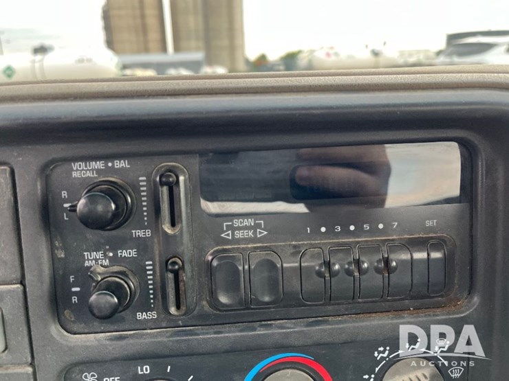 1997-chevrolet-2500-image-52