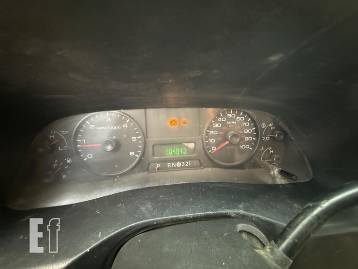 2005-ford-f350-image-15