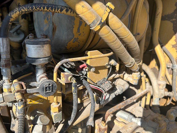 caterpillar-cb-434-image-42