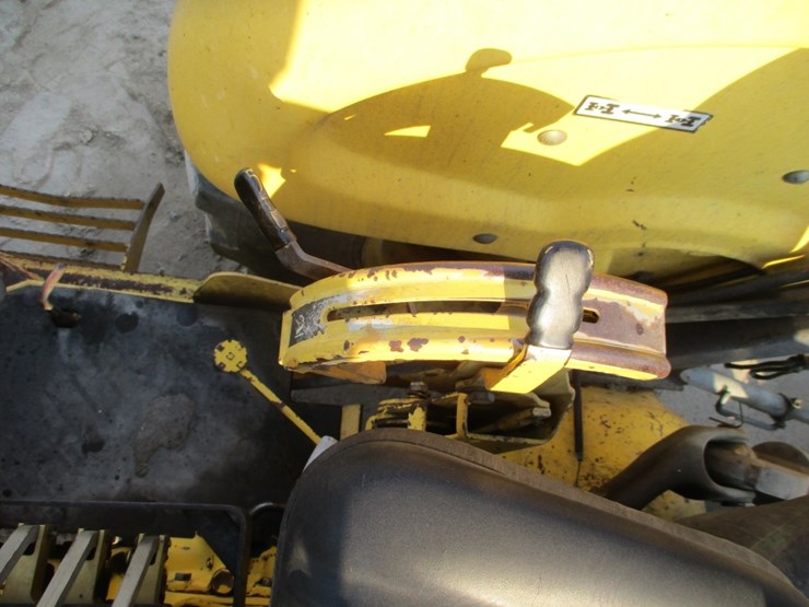 new-holland-545d-image-8