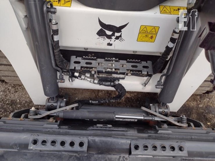2023-bobcat-t770-image-16
