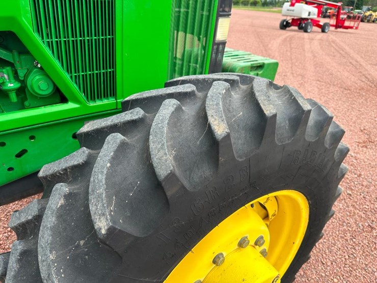 1996-john-deere-7400-image-12