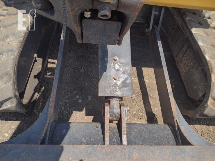 2020-deere-26g-image-20