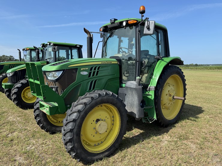 2016-john-deere-6110m-image-2