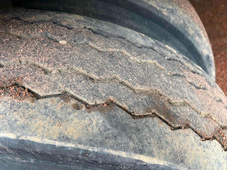 2014-timpte-grain-trailer-image-34