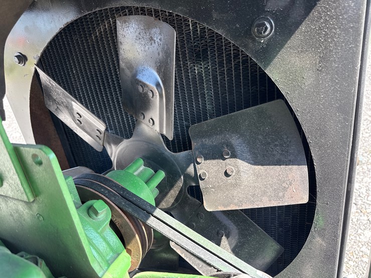 john-deere-6068t-image-11