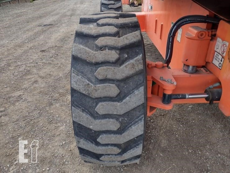 2008-jlg-600s-image-14